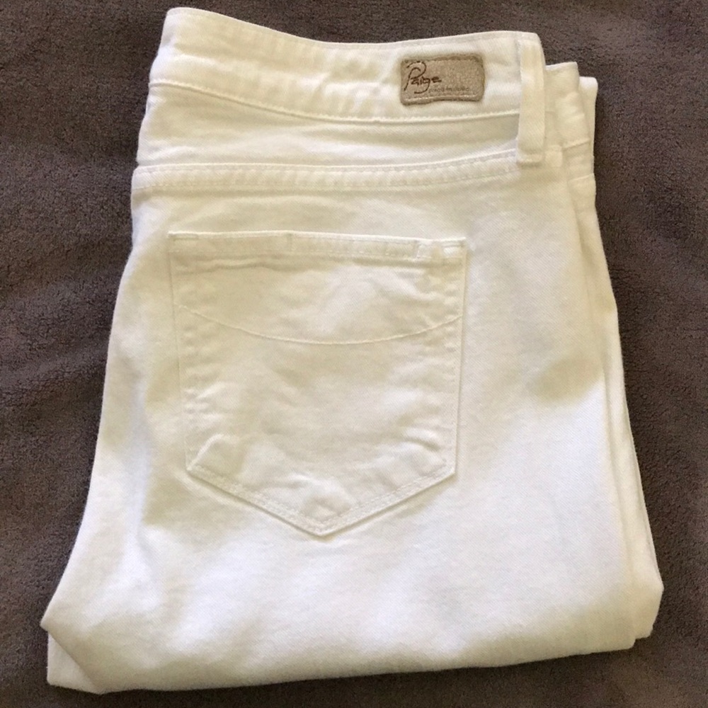 Beautifully radiate white “Paige” denim jeans!